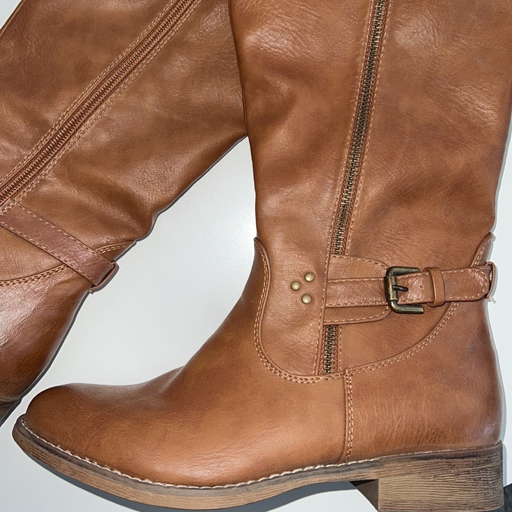 New Spring Boots ๐ - Picture 3 of 3